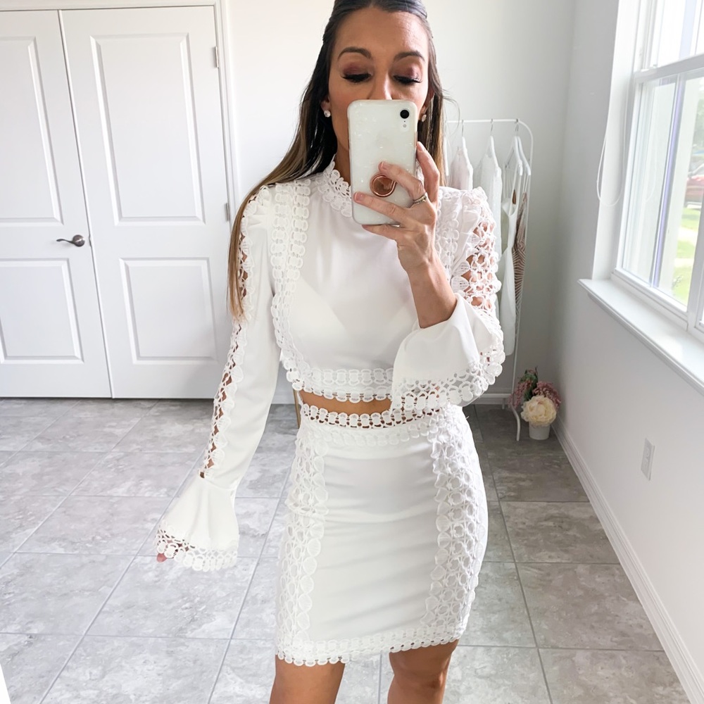 White Guipure Lace Two Piece Top Skirt Coord Set - Picture 8 of 15